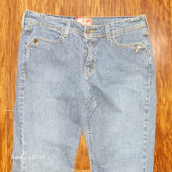 Levi Strauss Signature Womens Stretch Denim Jeans Size 12 Mid-Rise Straight Leg - Picture 2 of 11